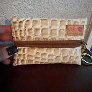 NWT Makeup Junkie Micro Crocodile Embossed Cream Pouch